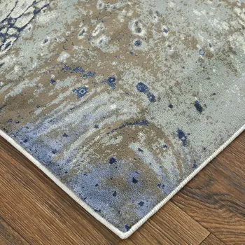 5' X 8' Gray And Ivory Abstract Area Rug