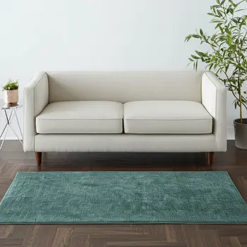 5' X 8' Green And White Hand Woven Area Rug