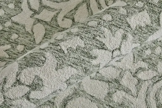5' X 8' Ivory And Green Floral Hand Tufted Area Rug