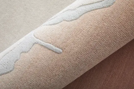 8' X 10' Pink And Ivory Ombre Hand Tufted Area Rug