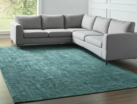 8' X 11' Green And White Hand Woven Area Rug