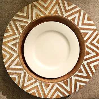 13" Natural And White Solid Wood Chevron Handmade Round Charger Plate