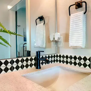 5" x 5" Black Vinyl Arabesque Peel And Stick Removable Tiles