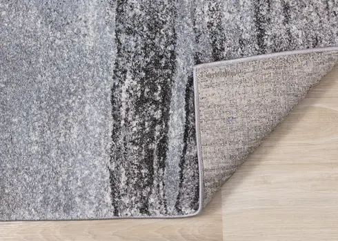 7' X 10' White Area Rug