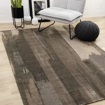 8' X 11' Brown And Black Area Rug