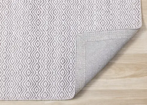 5' X 8' Beige And Cream Geometric Hand Woven Area Rug