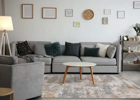 8' X 10' Cream And Blue Area Rug