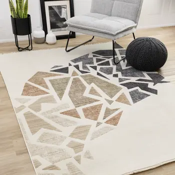 8' X 10' Cream And Black Area Rug