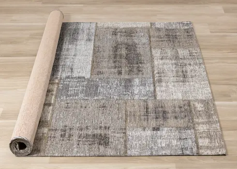 5' X 8' Gray And Cream Abstract Area Rug