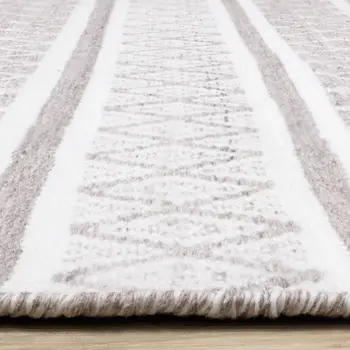 8' X 11' Cream And Gray Geometric Hand Woven Area Rug