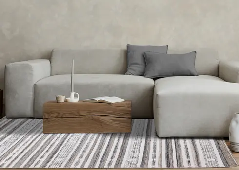 5' X 8' White And Gray Striped Hand Woven Area Rug
