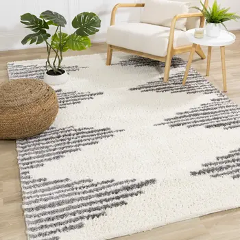 5' X 8' Cream And Gray Geometric Area Rug