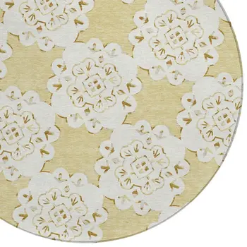 8' Wheat And Ivory Round Quatrefoil Washable Indoor Outdoor Area Rug