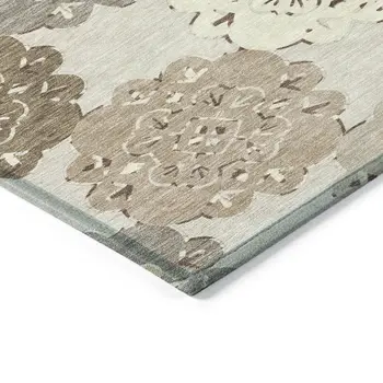 8' Pearl Ivory And Wheat Round Quatrefoil Washable Indoor Outdoor Area Rug