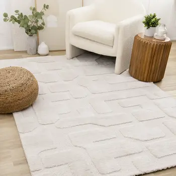 8' X 11' White And Cream Geometric Area Rug