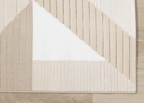 5' X 8' Beige And Cream Geometric Area Rug