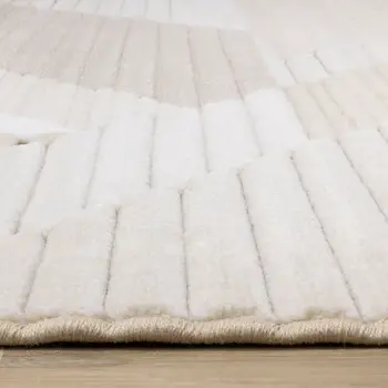 5' X 8' Beige And Cream Geometric Area Rug