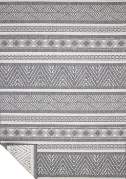 5' X 8' Gray And White Tribal Area Rug