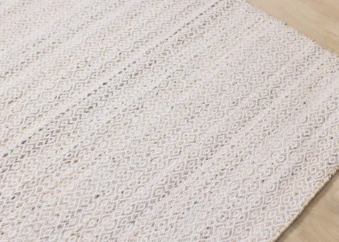 5' X 8' Cream And Beige Geometric Hand Woven Area Rug