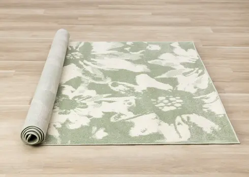 5' X 8' Green And Cream Botanical Leaves Area Rug