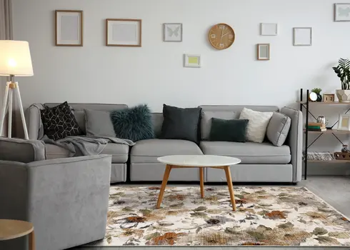 5' X 8' Cream And Blue Botanical Leaves Area Rug
