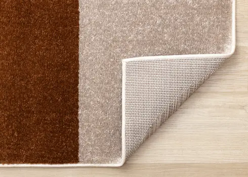 5' X 8' Cream And Red Geometric Area Rug