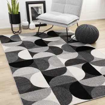 5' X 8' Gray And Black Geometric Area Rug