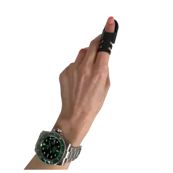 Clio- The Radiant Wearable Vibrating Ring