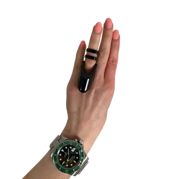 Clio- The Radiant Wearable Vibrating Ring