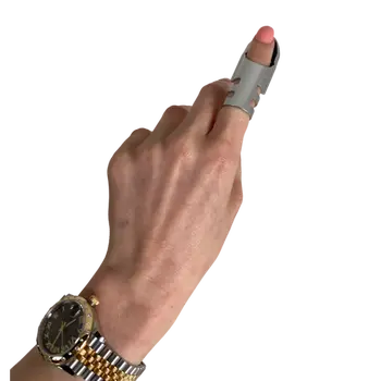 Clio- The Radiant Wearable Vibrating Ring