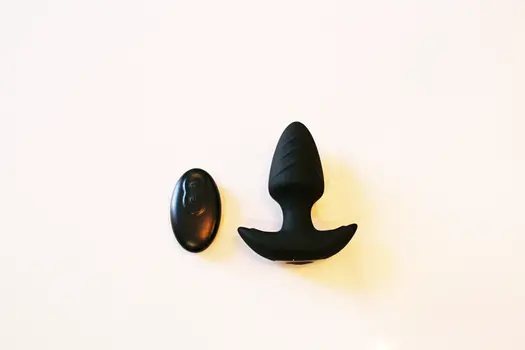 Britannia - The Thrusting and Rotating Anal Plug.