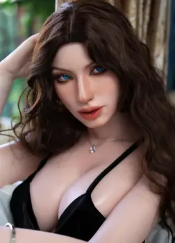 Clara – Your Stunning Latina Sex Doll