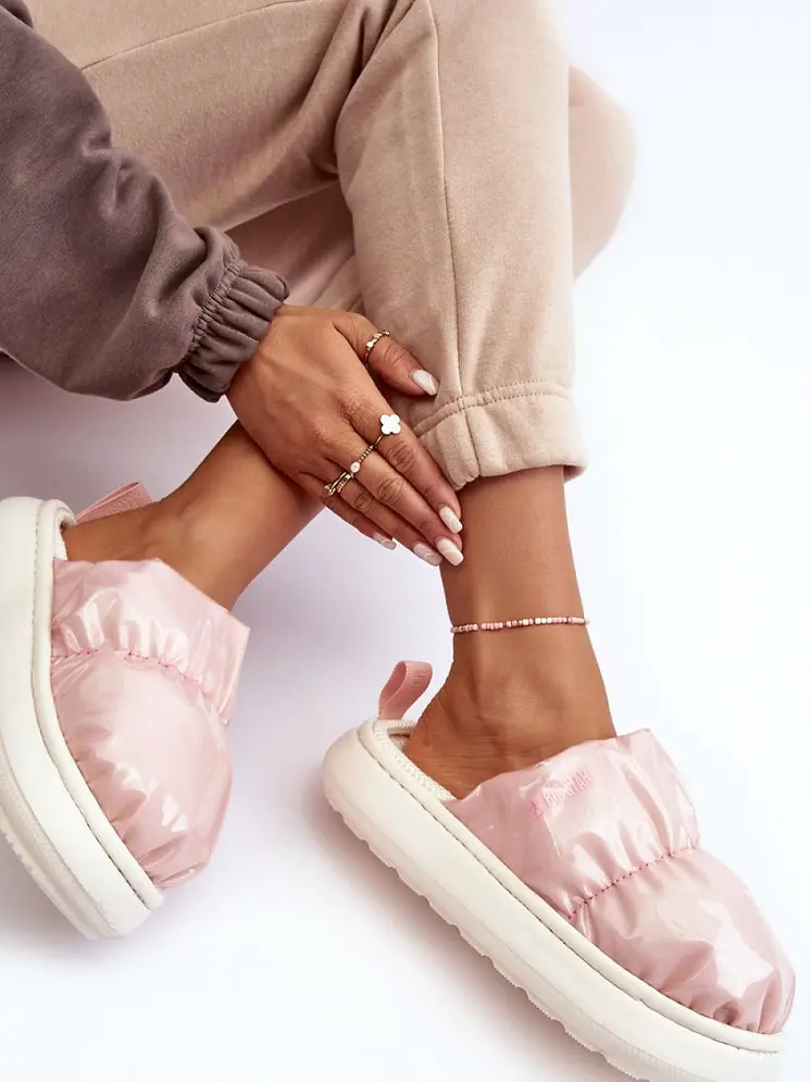 Slippers model 188673 Step in style