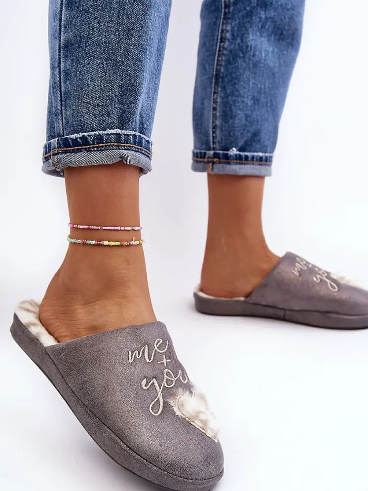 Slippers model 189101 Step in style