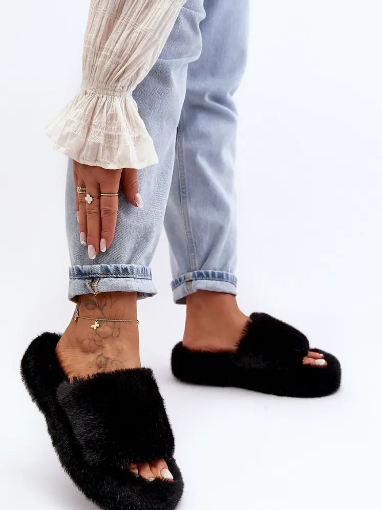 Slippers model 190673 Step in style
