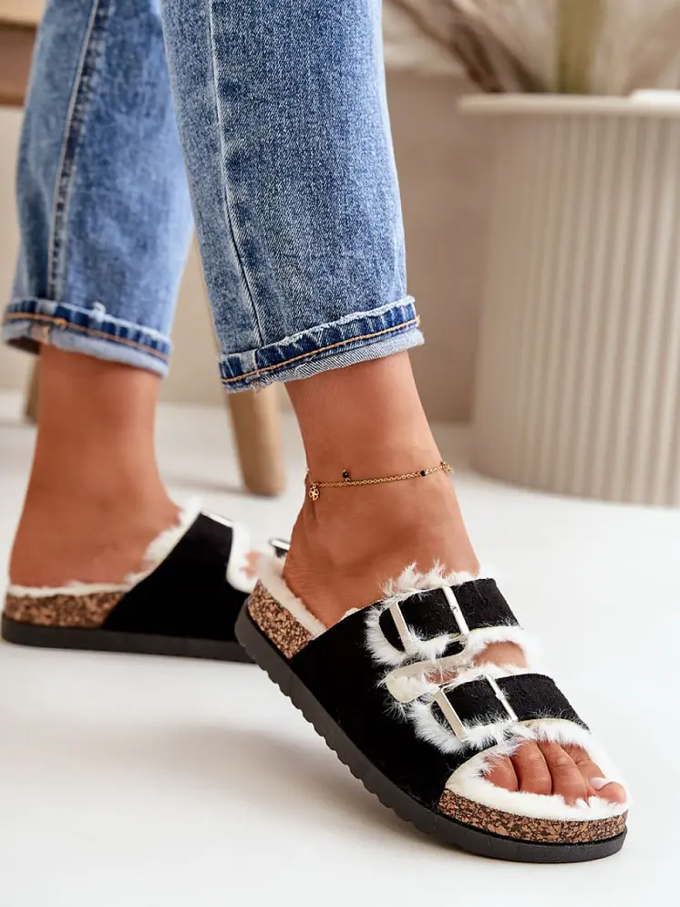 Slippers model 199899 Step in style