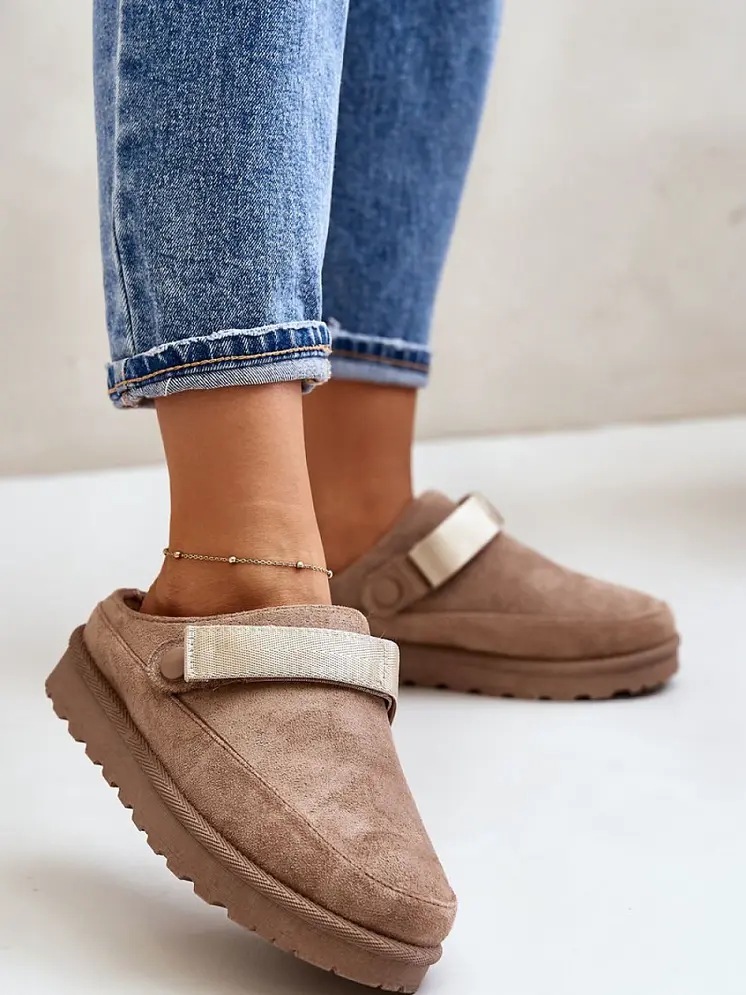Slippers model 200115 Step in style