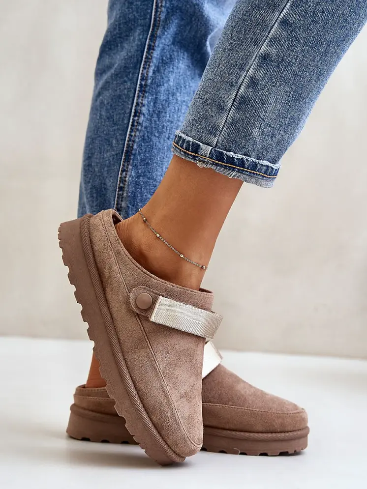 Slippers model 200115 Step in style