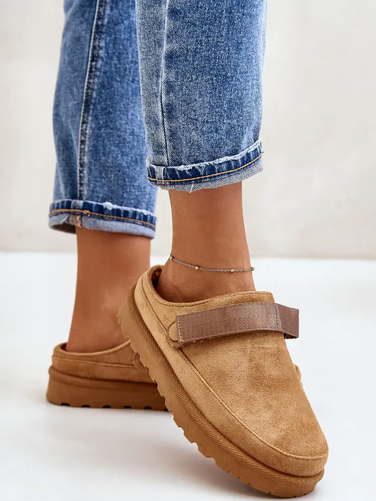 Slippers model 200118 Step in style