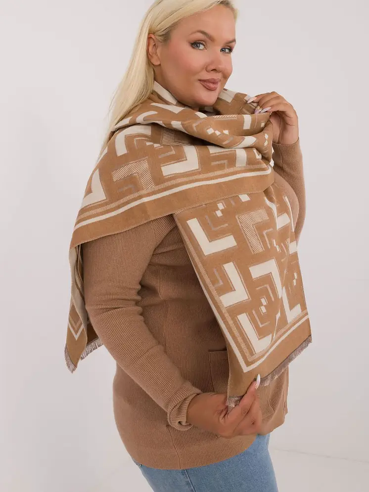 Shawl model 200539 AT
