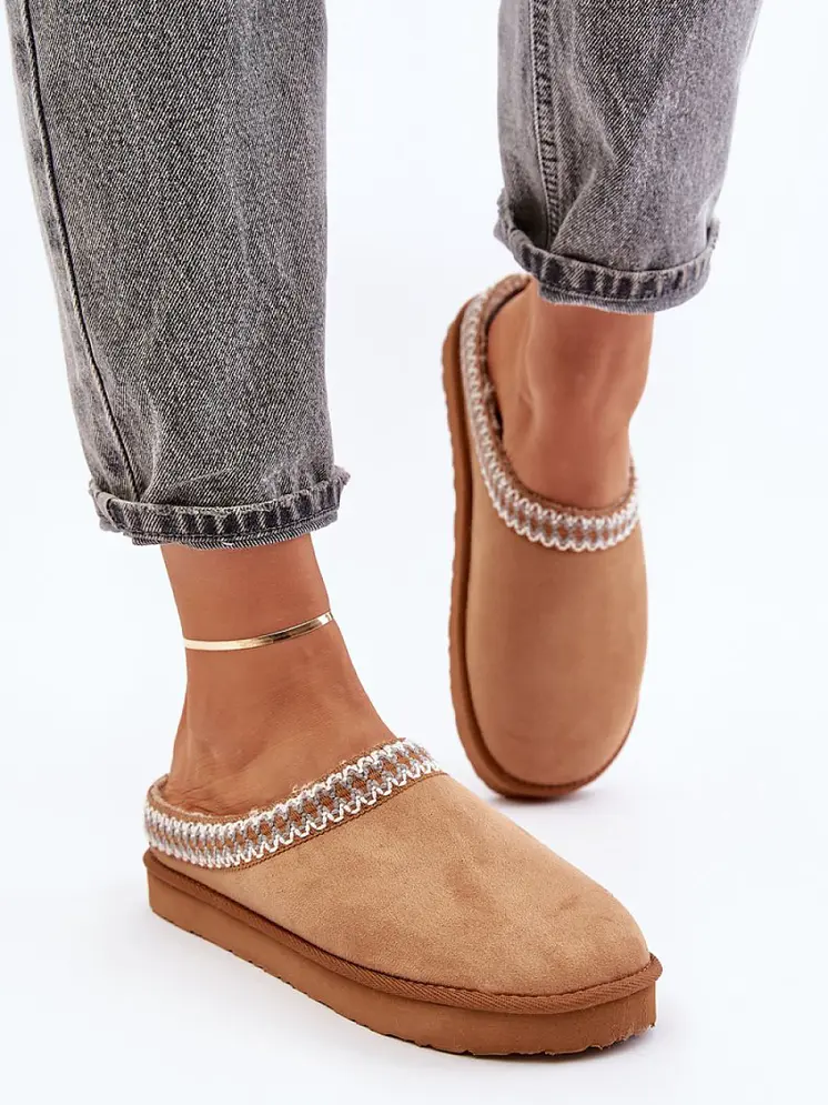 Slippers model 202661 Step in style