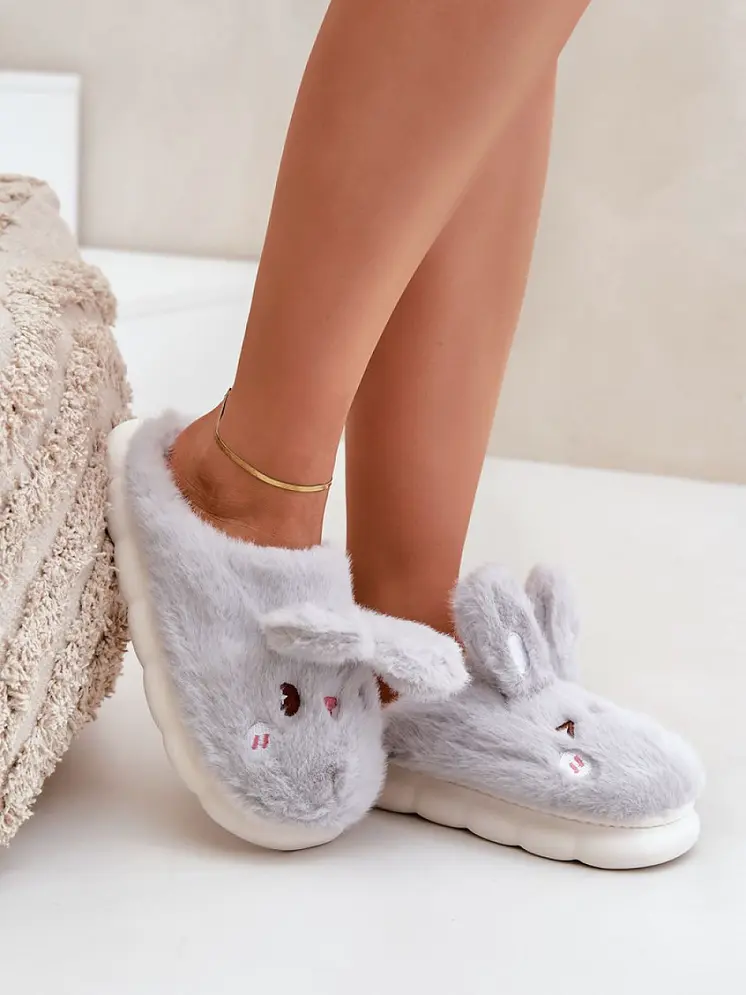 Slippers model 204649 Step in style