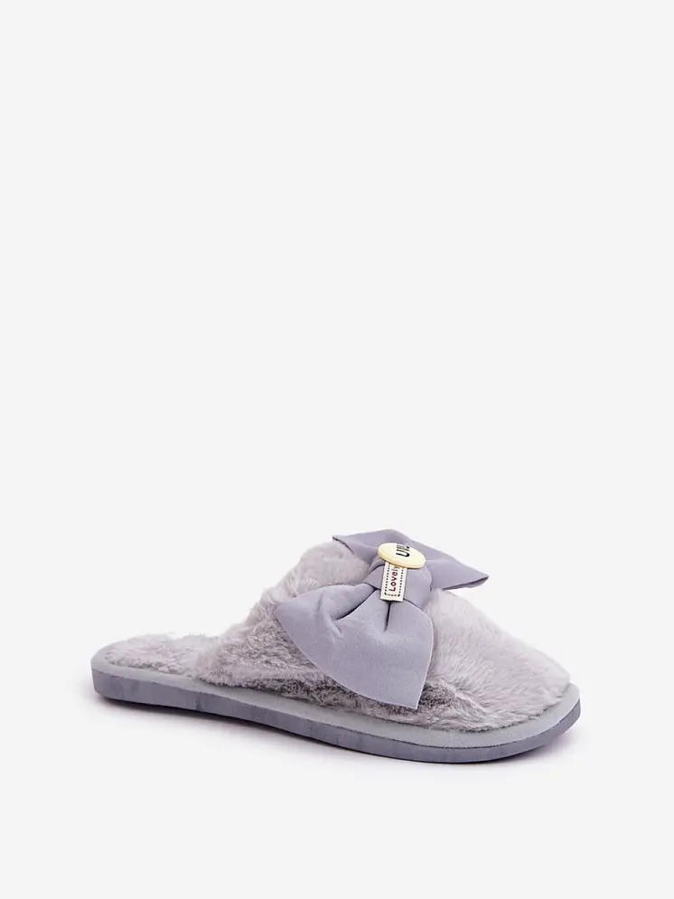 Slippers model 204925 Step in style
