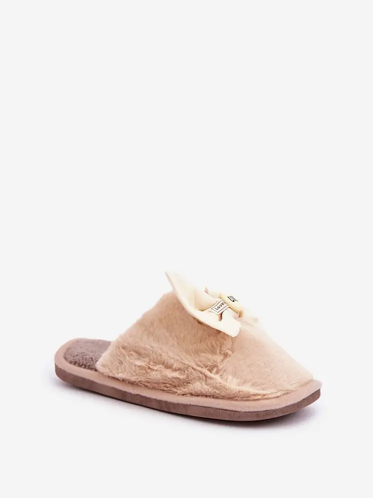 Slippers model 204928 Step in style