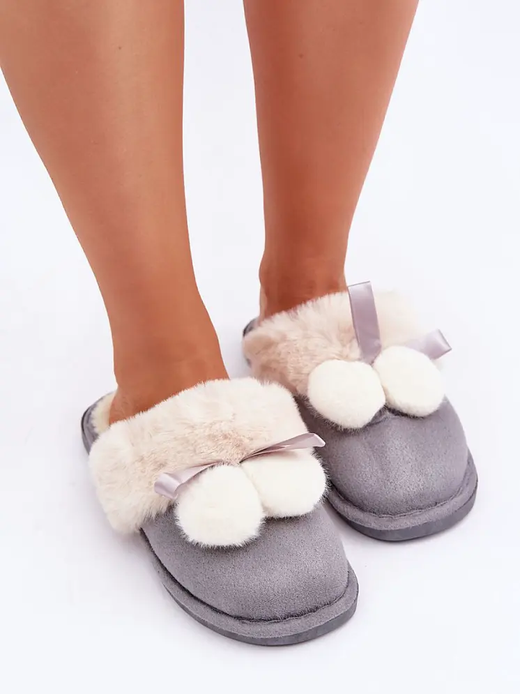 Slippers model 204931 Step in style