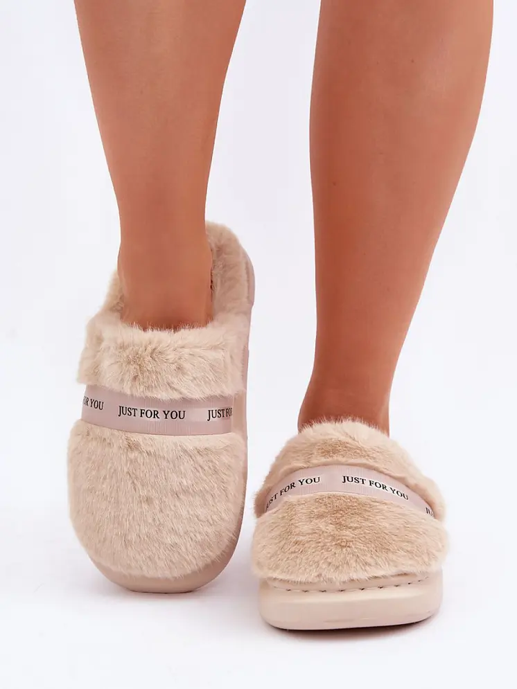 Slippers model 204933 Step in style