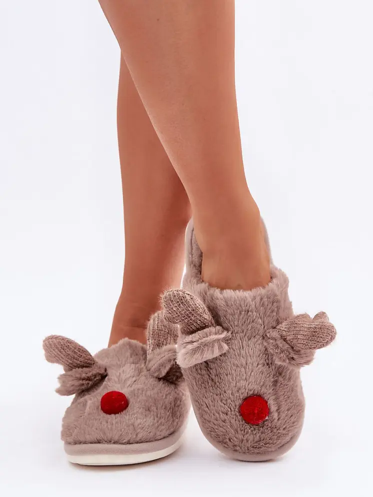 Slippers model 204939 Step in style