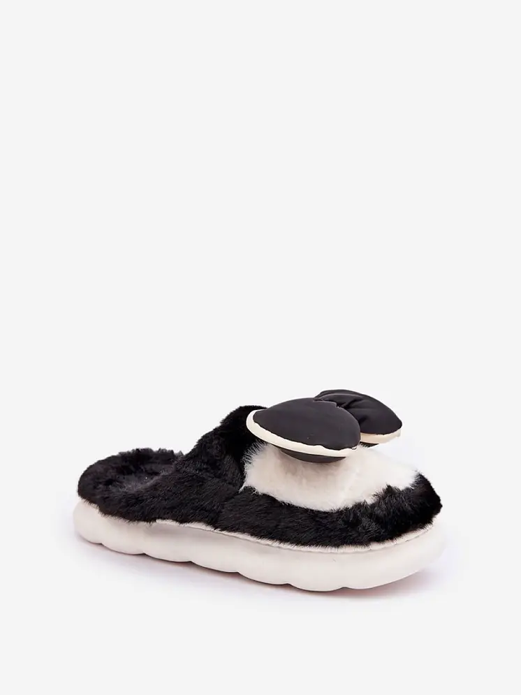 Slippers model 204947 Step in style