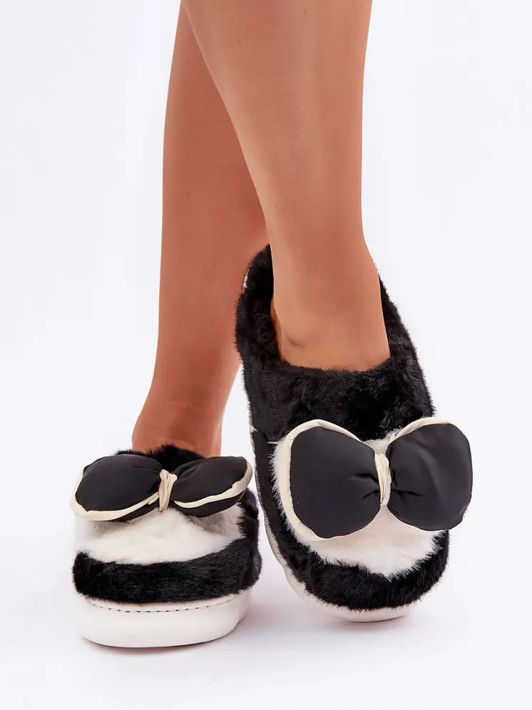 Slippers model 204947 Step in style