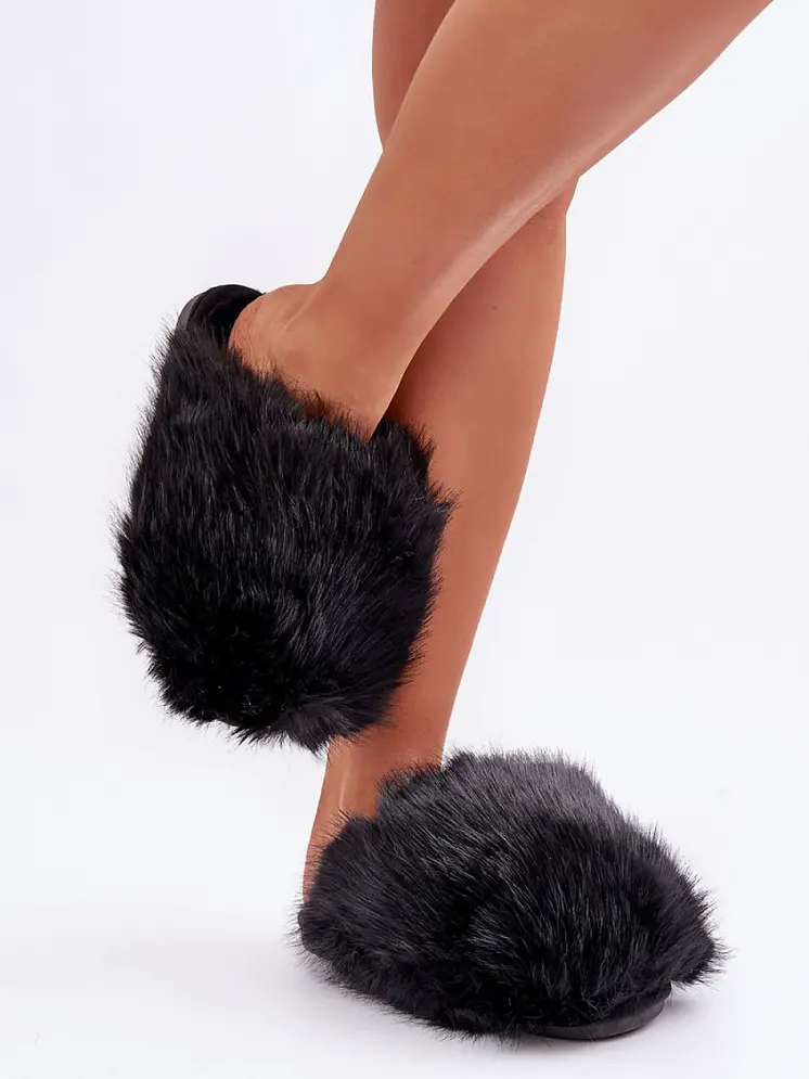 Slippers model 204954 Step in style
